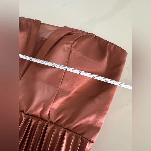 NWT | Lulus | Perfected Elegance Mauve Satin Pleated Strapless Maxi Dress | Sz M - Picture 10 of 10